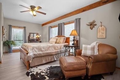 Lake Sam Rayburn Living at Its Best! This beautifully updated - photo 30