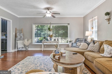 Welcome home to 201 Lakeside Dr. A 3 bed/ 2 bath brick ranch - photo 4