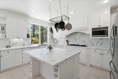 Spacious & bright. This 5 BR / 4.5 BA home, boasting 3,639 - photo 11