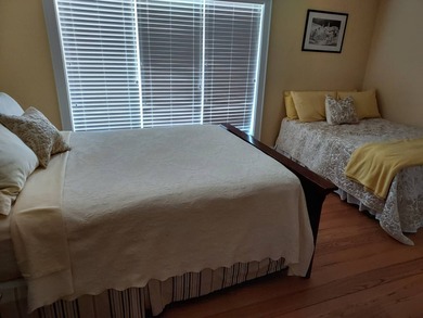 Look at the pictures as this one is hard to explain. Upscale - photo 12