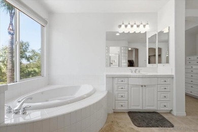 Spacious & bright. This 5 BR / 4.5 BA home, boasting 3,639 - photo 27