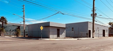 Prime redevelopment opportunity at 1031 NW 21st St - a - photo 1