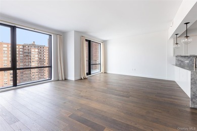 A true move-in-ready blank canvas! Residence 8H at The Boulevard - photo 1