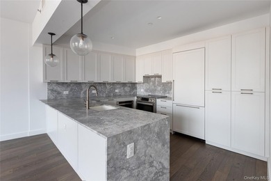 A true move-in-ready blank canvas! Residence 8H at The Boulevard - photo 8