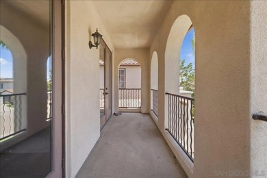 Spacious & bright. This 5 BR / 4.5 BA home, boasting 3,639 - photo 47