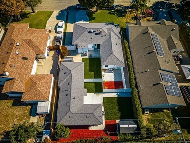 Great Lakewood Village Location. Single Family Residence with a - photo 4