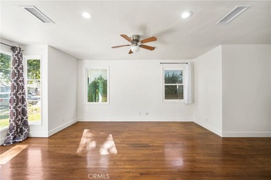 Great Lakewood Village Location. Single Family Residence with a - photo 6