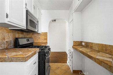 Great Lakewood Village Location. Single Family Residence with a - photo 10