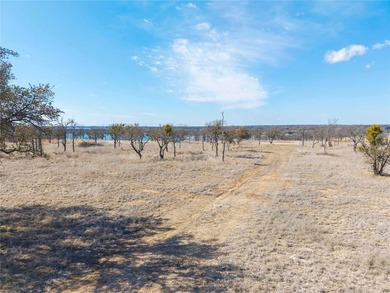 Lakefront Luxury Awaits at Deepwater Estates. Experience the - photo 6