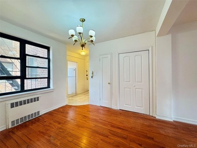 Welcome to a Spacious and well-maintained two-bedroom co-op - photo 11