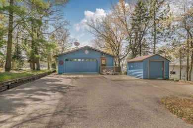 Enjoy lake life on beautiful Lake Julia part of the sought-after - photo 3