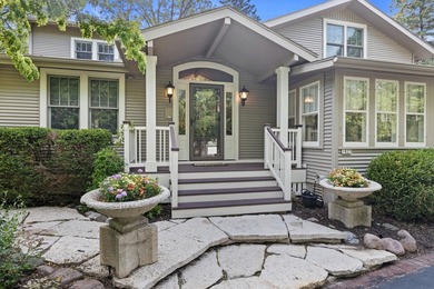 Nagawicka Lake Home For Sale in Delafield Wisconsin
