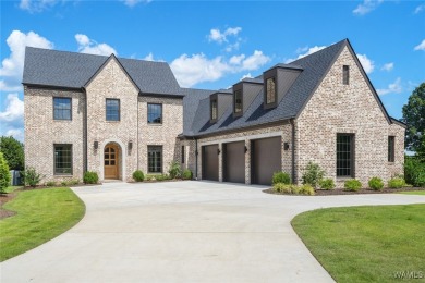 Lake Home For Sale in Tuscaloosa, Alabama