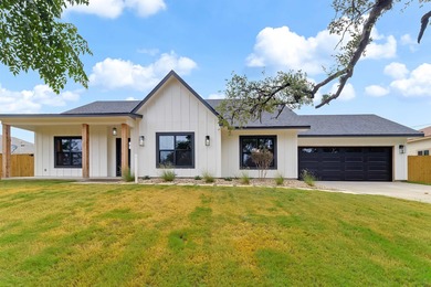Lake Marble Falls Home For Sale in Cottonwood Shores Texas