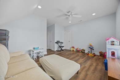 Welcome to coastal living in the highly sought-after Waterstone - photo 33