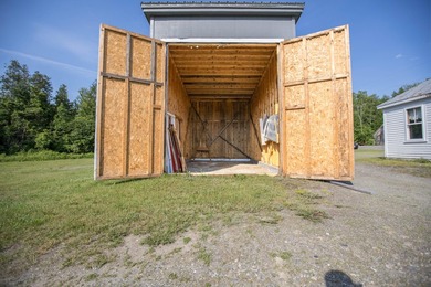Great opportunity in Pleasant Ridge Plt., minutes from Wyman - photo 4