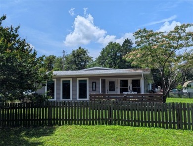 Lake Home Sale Pending in Gordonville, Texas