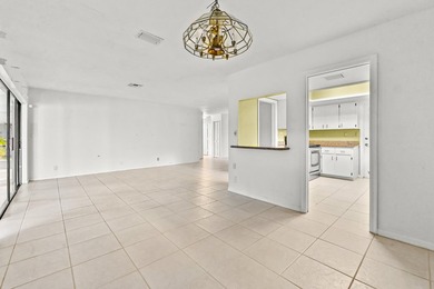 Welcome to this spacious home in the desirable Knob Hill - photo 14