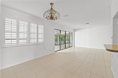 Welcome to this spacious home in the desirable Knob Hill - photo 15