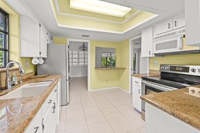 Welcome to this spacious home in the desirable Knob Hill - photo 17