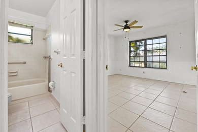 Welcome to this spacious home in the desirable Knob Hill - photo 19