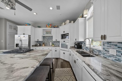 INVESTOR BUYERS TAKE A LOOK! This fully furnished, turnkey beach - photo 21