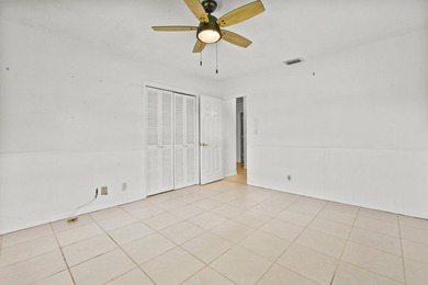 Welcome to this spacious home in the desirable Knob Hill - photo 22