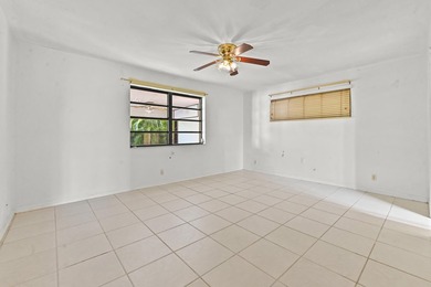Welcome to this spacious home in the desirable Knob Hill - photo 23