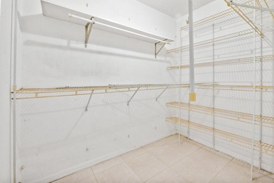 Welcome to this spacious home in the desirable Knob Hill - photo 26