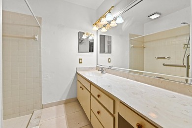 Welcome to this spacious home in the desirable Knob Hill - photo 27