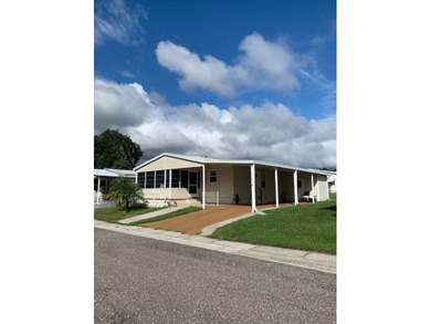 (private lake, pond, creek) Home For Sale in Zephyrhills Florida