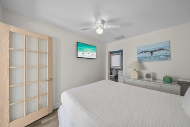 INVESTOR BUYERS TAKE A LOOK! This fully furnished, turnkey beach - photo 36