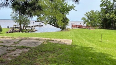 Stunning Lakeview/ waterfront Cabin + Waterfront Lot - photo 27