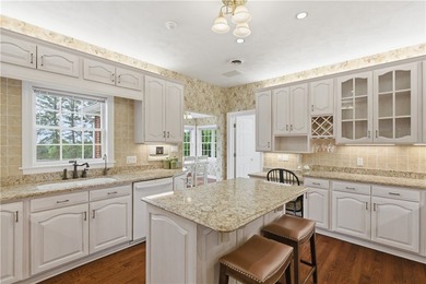 Stunning luxury multi-generational property on a professionally - photo 11