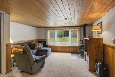 Welcome to this beautiful Colonial-style home located in the - photo 11