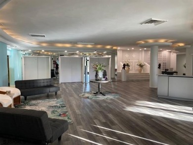 Stunning Ocean Views from the Penthouse! Don't miss this