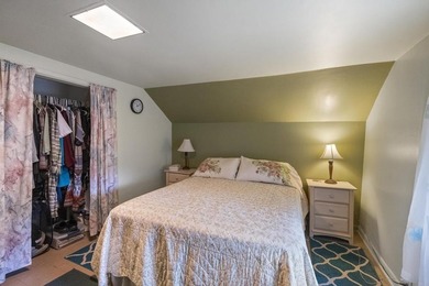 Welcome to this beautiful Colonial-style home located in the - photo 15