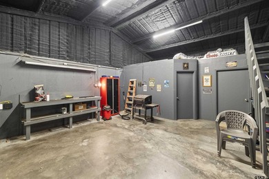 2 CABINS for a combined total of 3 bedrooms and 2 bathrooms and - photo 16