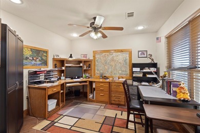 Welcome to this impressive custom home in the gated Texoma - photo 19