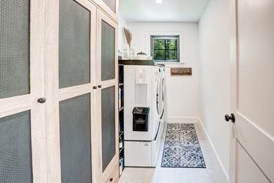 OFFER DEADLINE: 5 PM MONDAY, JUNE 8 - Lakefront living at its - photo 21