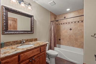 Welcome to this impressive custom home in the gated Texoma - photo 21