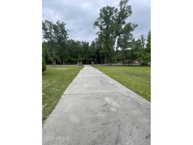 This is a Rare Opportunity ! No HOA, 3 acres, 4 Bedrooms 3 Bath - photo 27
