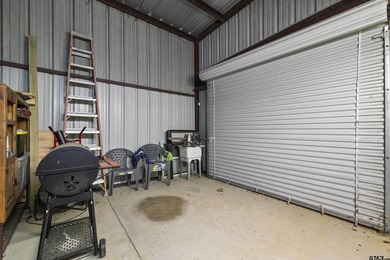 2 CABINS for a combined total of 3 bedrooms and 2 bathrooms and - photo 27