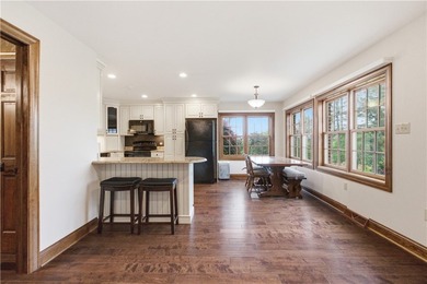 Stunning luxury multi-generational property on a professionally - photo 34