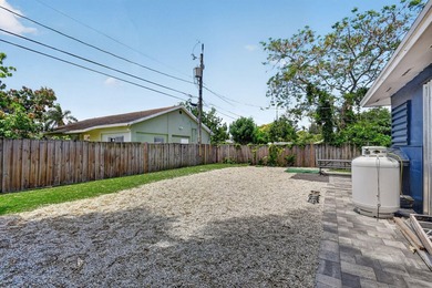 Now considering BACKUP OFFERS! Owner owned and occupied DUPLEX - photo 38
