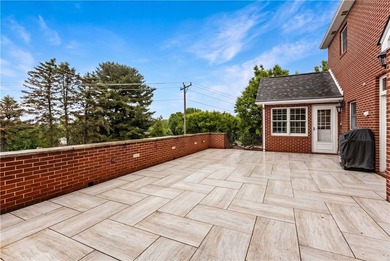 Stunning luxury multi-generational property on a professionally - photo 39
