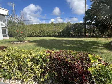 Floral Lakes  Condo For Sale in Delray Beach Florida