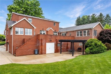 Stunning luxury multi-generational property on a professionally - photo 42