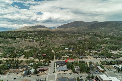 Sunny condo on a quieter street in Grand Lake. This spacious one - photo 47