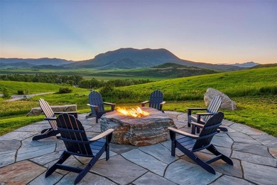 A custom-built legacy home within the gates of Marabou Ranch - photo 7